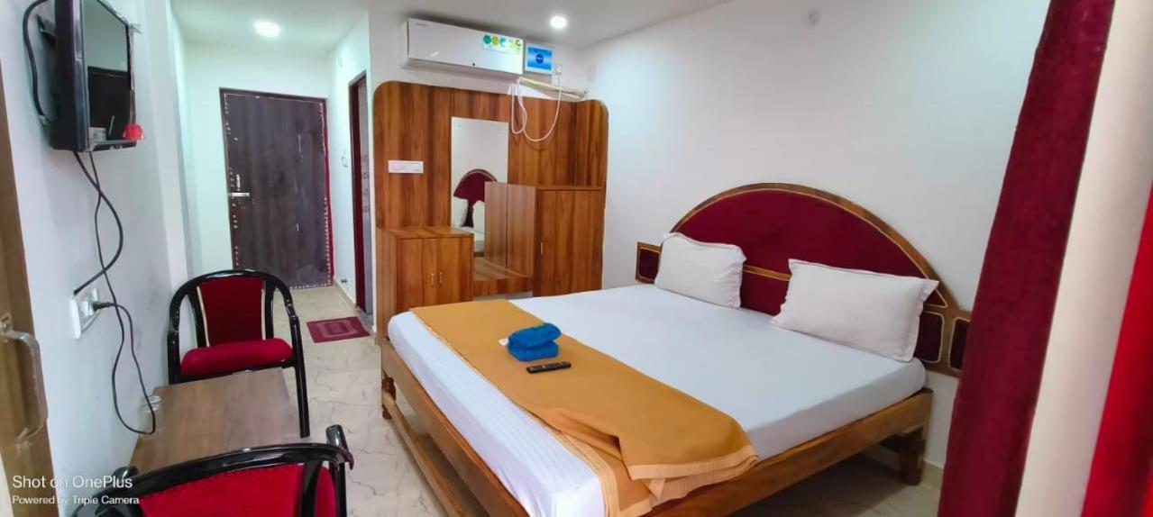 Srikruti Guest house